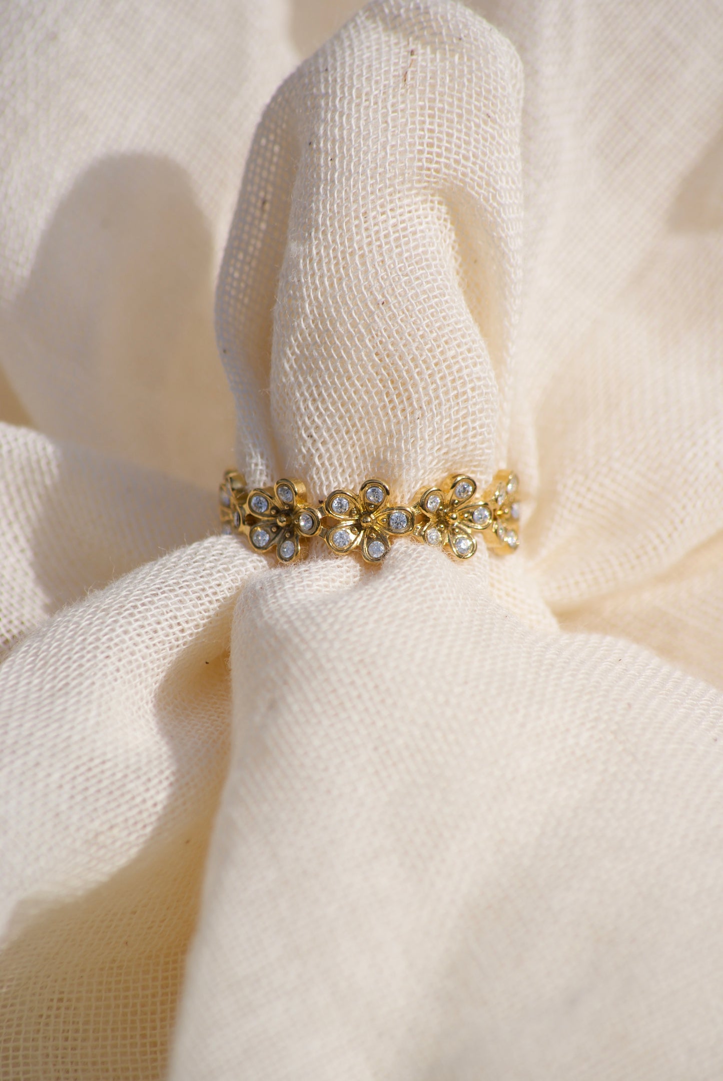 Daisy Spark Ring