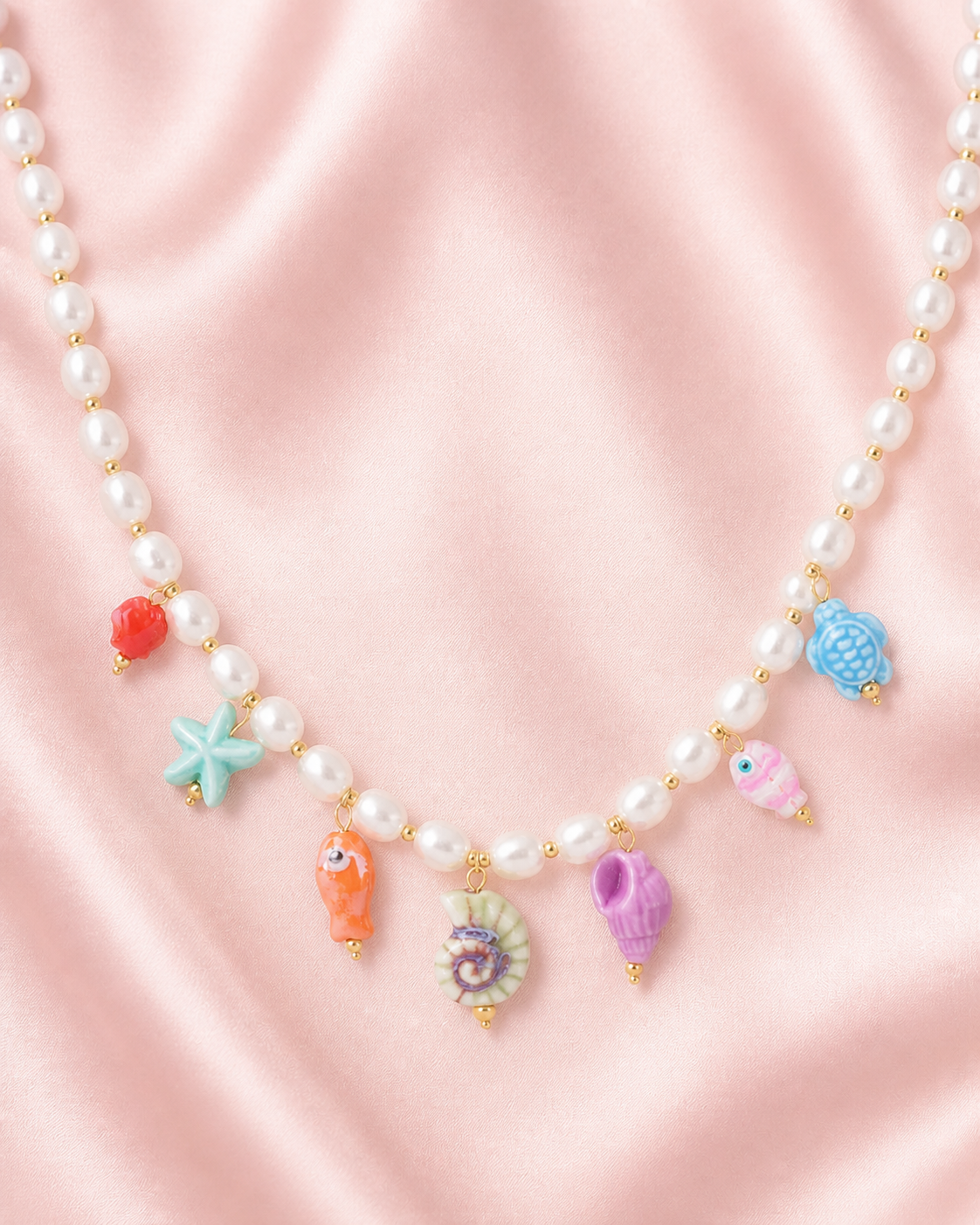 Ketting zeebedels kleurrijk