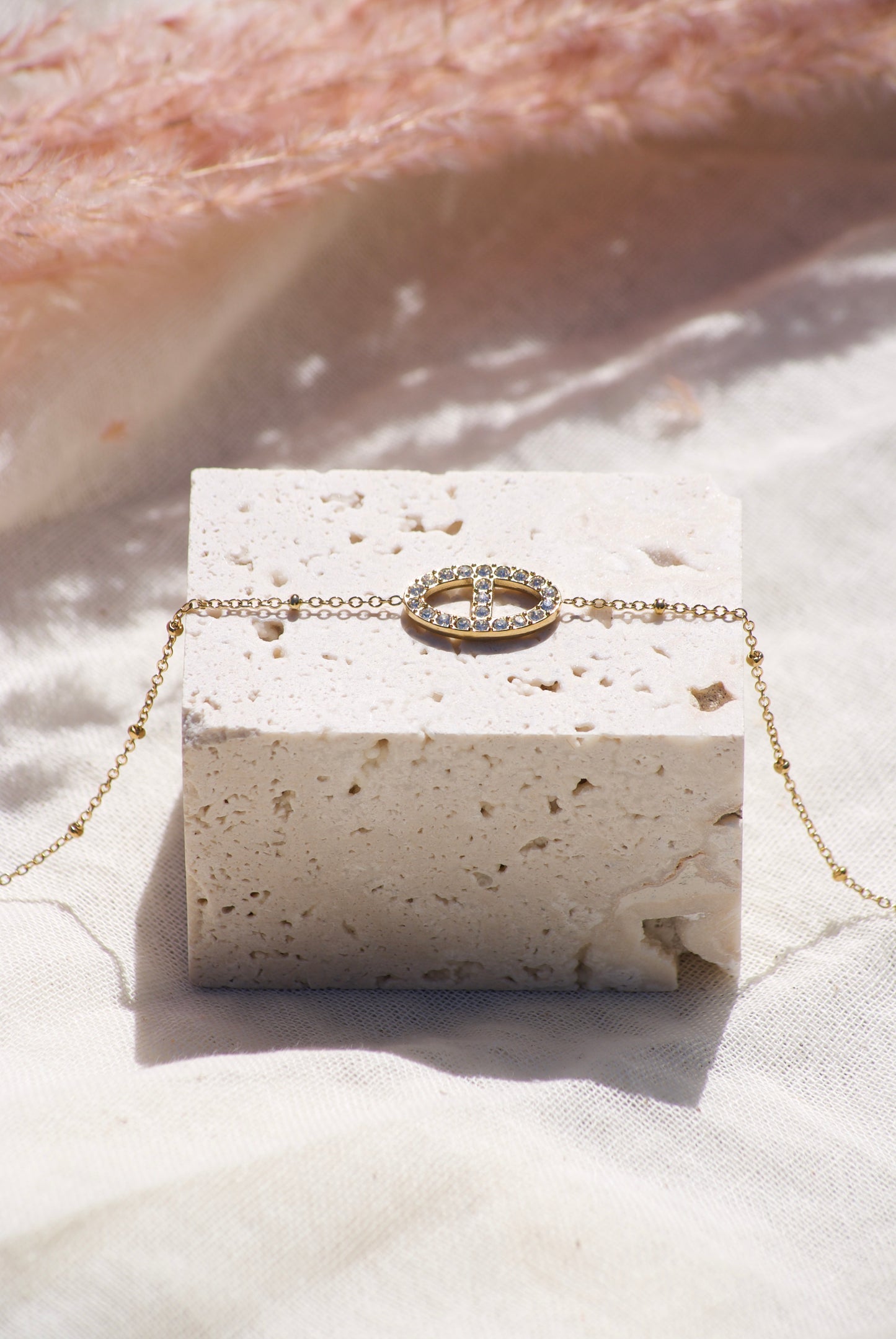 Sparkling Oval Bracelet