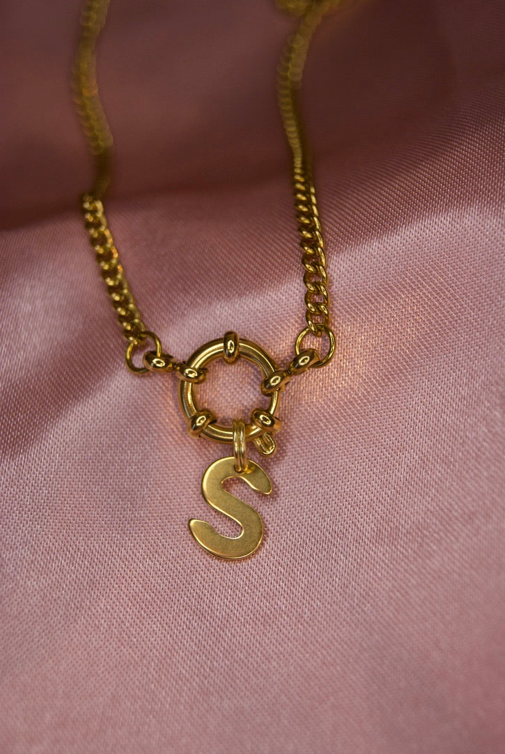 Charm letter S