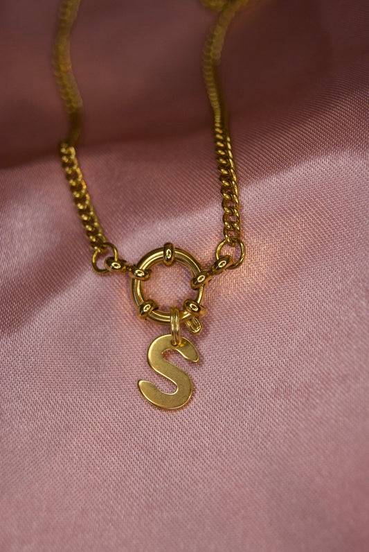 Charm letter S