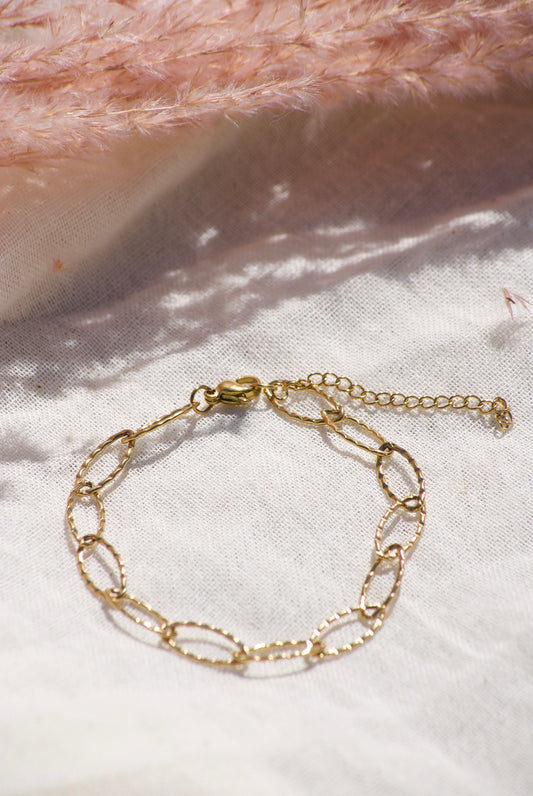Golden Link Bracelet