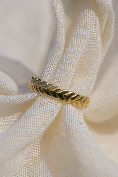 Tiny Hearts Ring