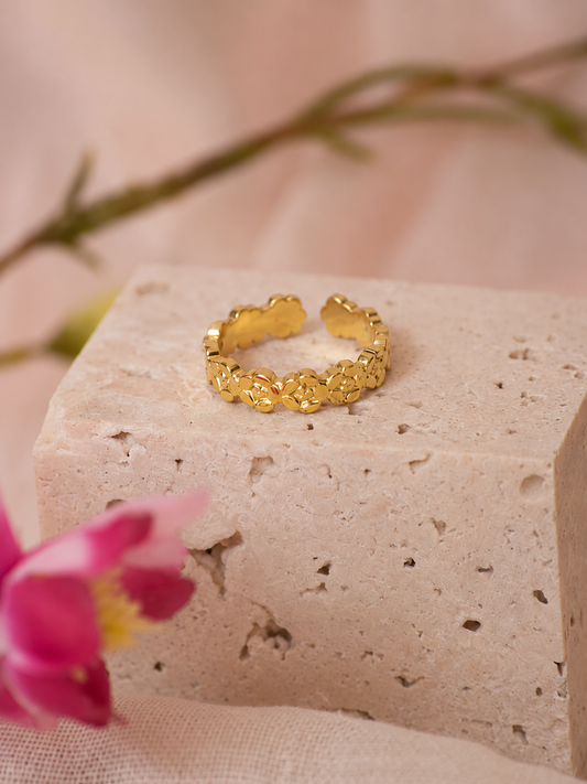 Daisy ring
