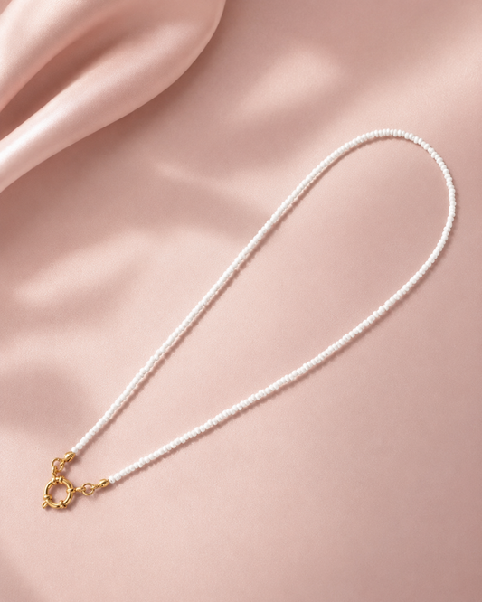 Charm ketting witte kralen