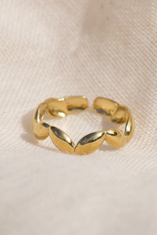 Golden Leaves Ring