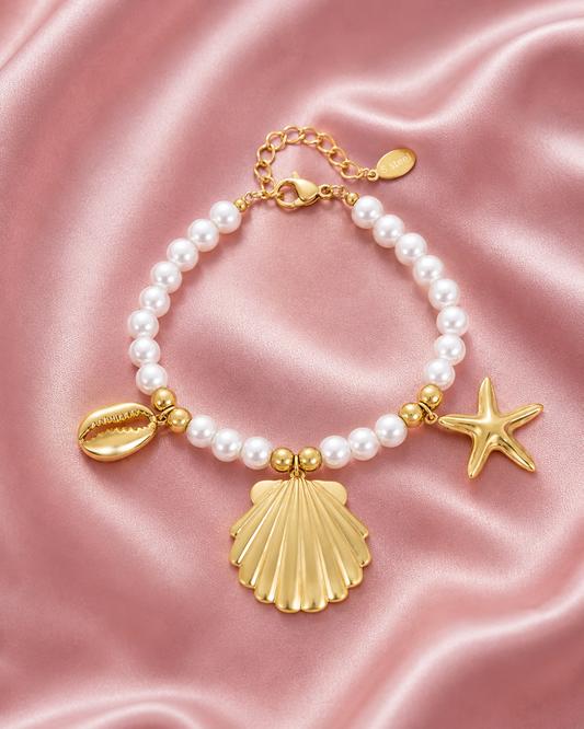 Parel armband met schelpenbedels